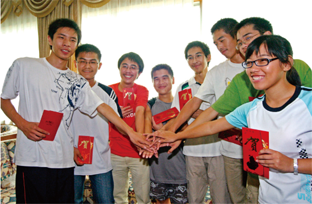 28年，公益慈善龙8国际是认真的！